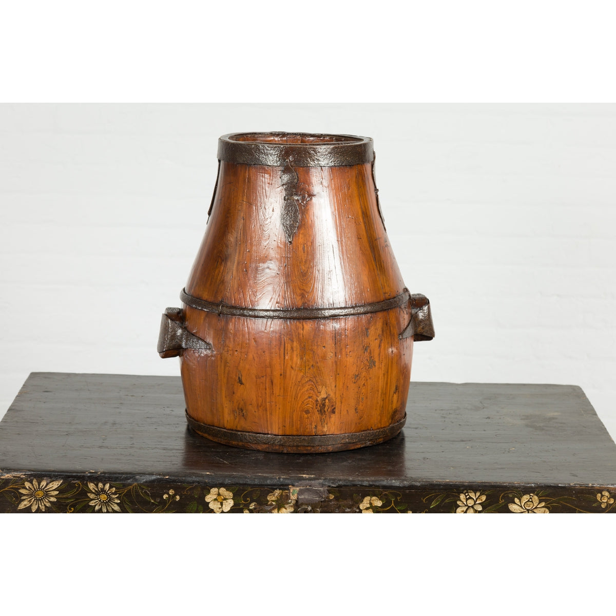 Chinese Qing Dynasty Period 19th Century Pear-Shaped Wooden Grain Basket-9. Asian & Chinese Furniture, Art, Antiques, Vintage Home Décor for sale at FEA Home