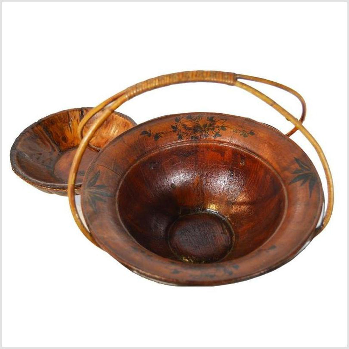 Chinese Varnished Bamboo Hat Basket from the 19th Century Painted with Flowers-4. Asian & Chinese Furniture, Art, Antiques, Vintage Home Décor for sale at FEA Home