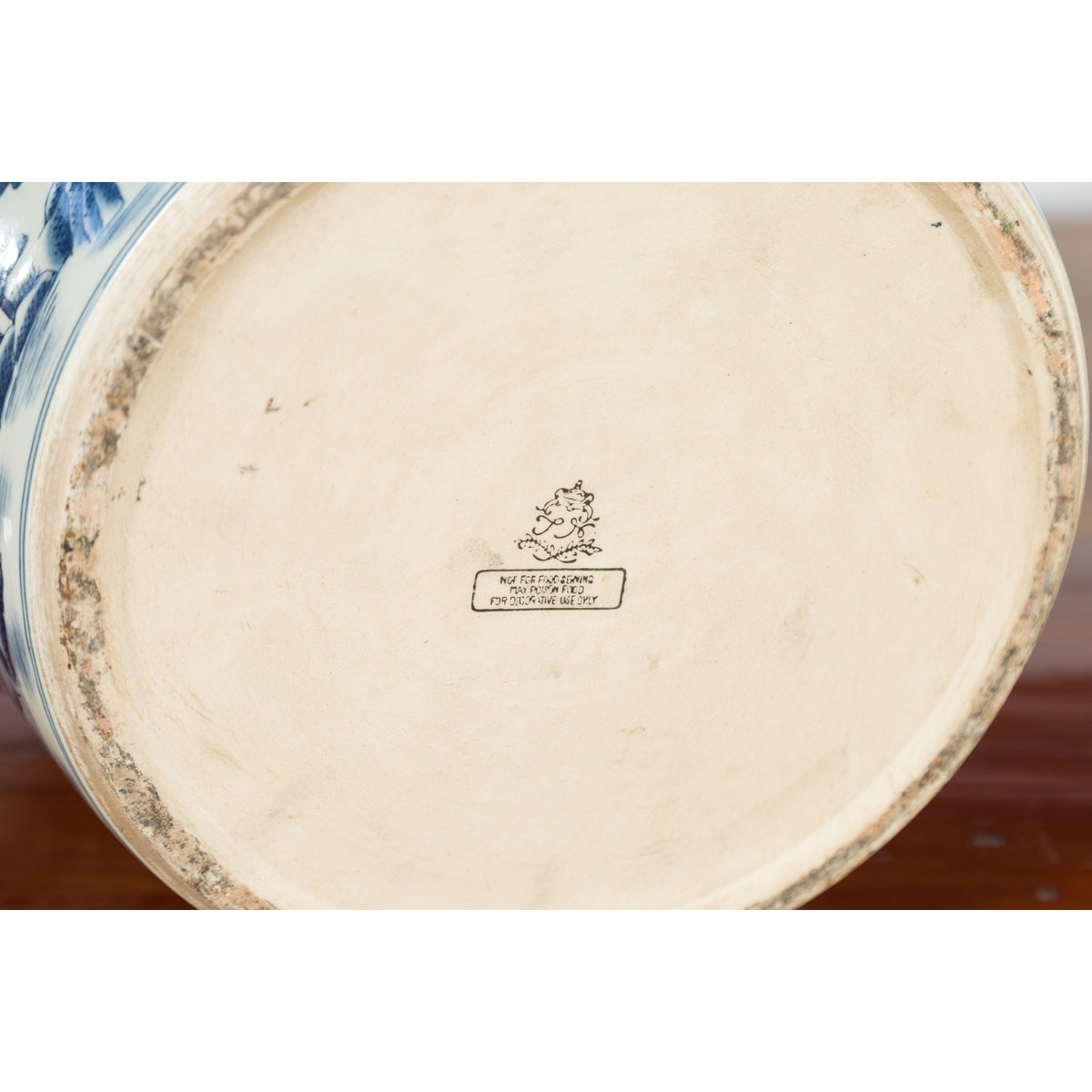 Chinese Vintage Porcelain Cache-Pot Planter with Blue and White Landscape-16. Asian & Chinese Furniture, Art, Antiques, Vintage Home Décor for sale at FEA Home