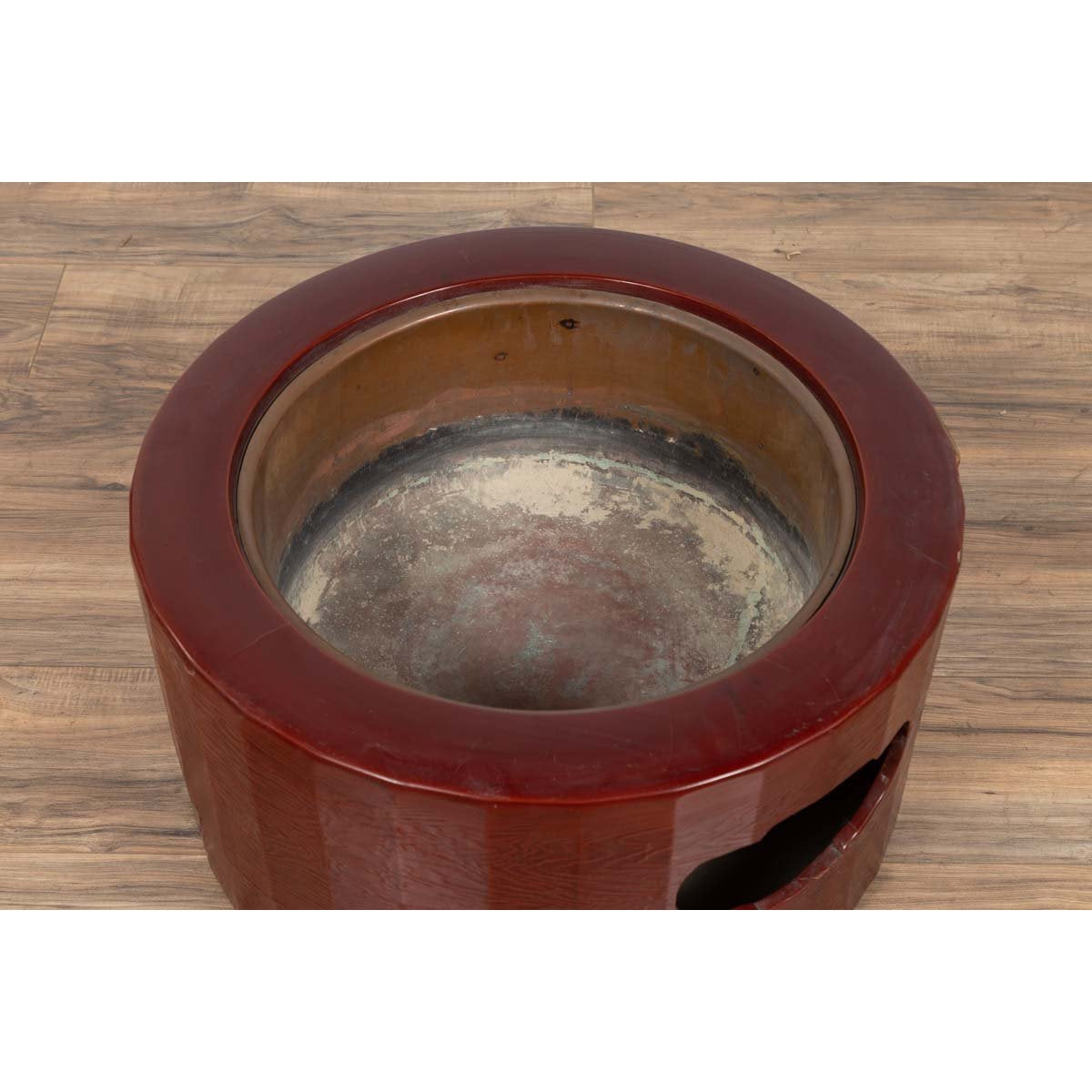 Japanese Taishō Period Early Red Lacquered Circular Hibachi, Early 20th Century-6. Asian & Chinese Furniture, Art, Antiques, Vintage Home Décor for sale at FEA Home