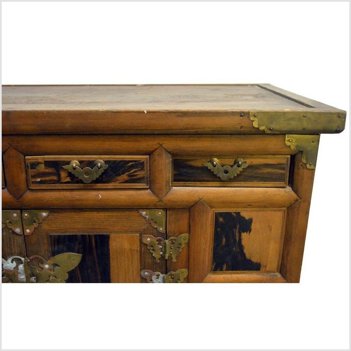Antique Korean Chest with Butterfly Pattern Brass Hardware from the 19th Century-7. Asian & Chinese Furniture, Art, Antiques, Vintage Home Décor for sale at FEA Home