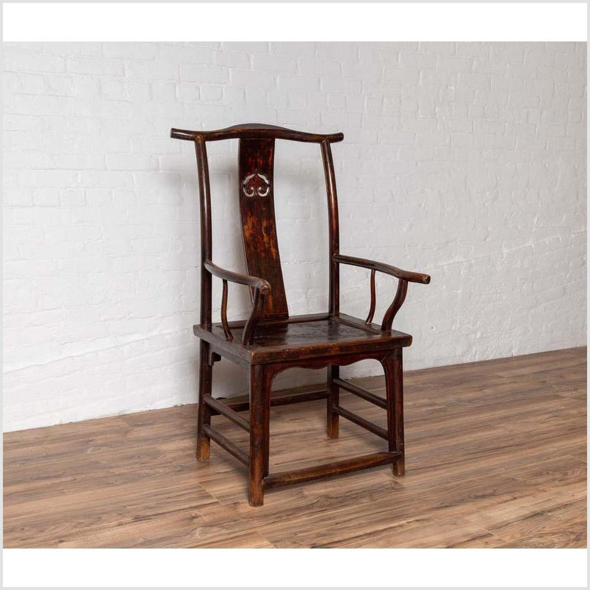 Pair of Chinese 1880s Official's Hat Chairs with Pierced Splats and Curving Arms-6. Asian & Chinese Furniture, Art, Antiques, Vintage Home Décor for sale at FEA Home