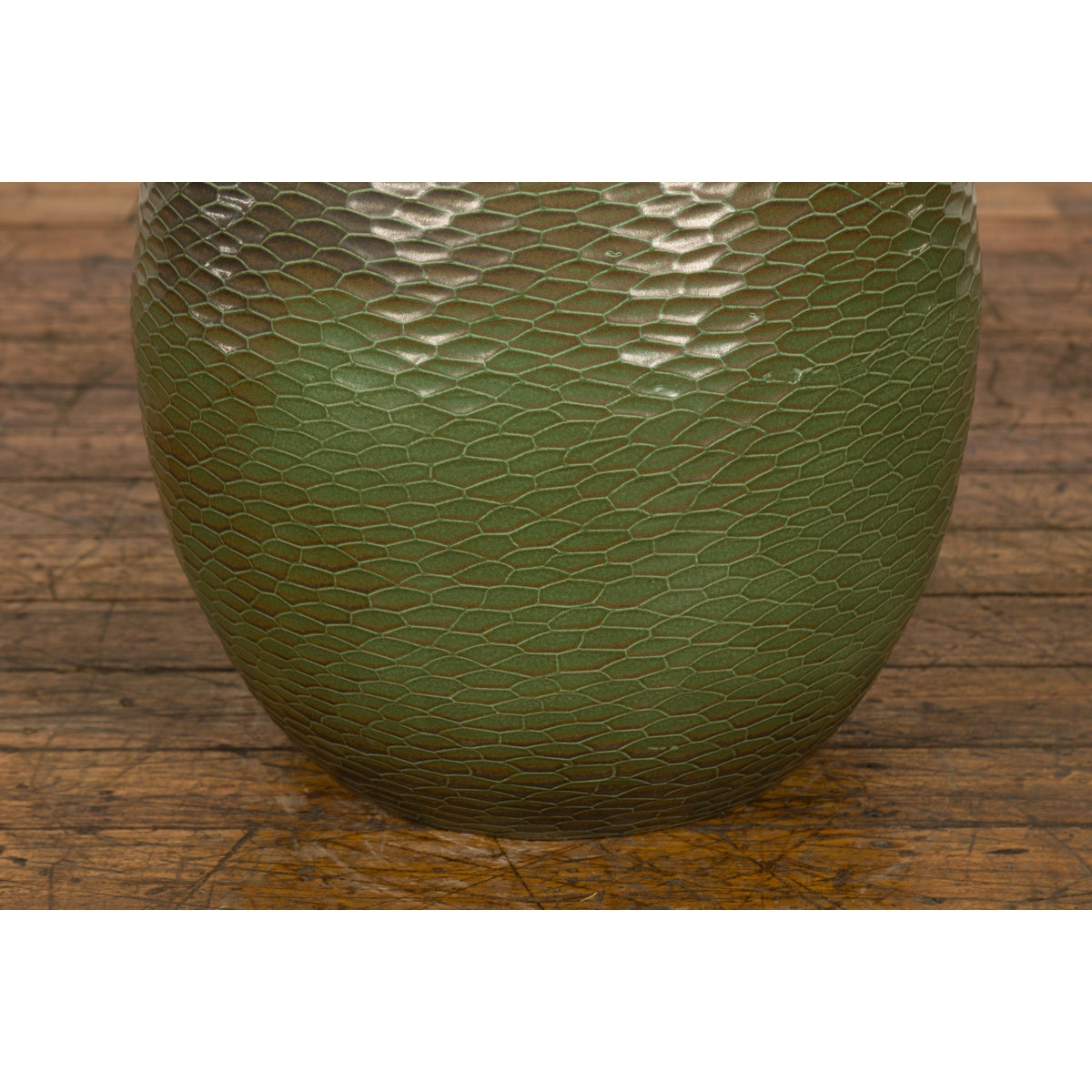 Prem Collection Handcrafted Green Planter with Textured Honeycomb Style-8. Asian & Chinese Furniture, Art, Antiques, Vintage Home Décor for sale at FEA Home