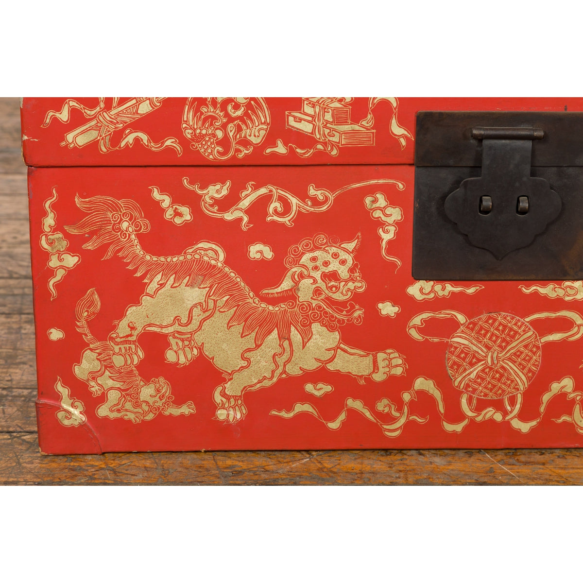 Red Lacquered Chinese Blanket Chest with Gilt Motifs and Guardian Lions-16. Asian & Chinese Furniture, Art, Antiques, Vintage Home Décor for sale at FEA Home