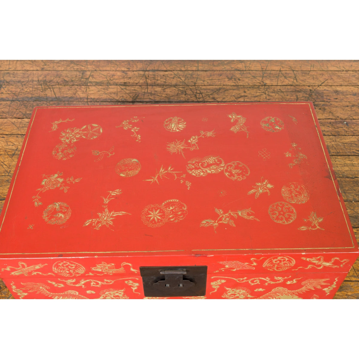Red Lacquered Chinese Blanket Chest with Gilt Motifs and Guardian Lions-3. Asian & Chinese Furniture, Art, Antiques, Vintage Home Décor for sale at FEA Home