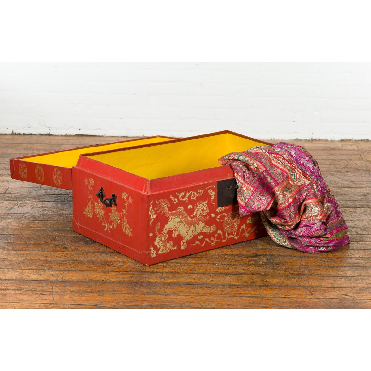 Red Lacquered Chinese Blanket Chest with Gilt Motifs and Guardian Lions-9. Asian & Chinese Furniture, Art, Antiques, Vintage Home Décor for sale at FEA Home