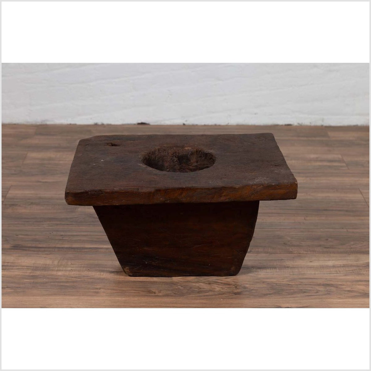 Rustic Antique Indonesian Brown Wooden Planter from the Early 20th Century-8. Asian & Chinese Furniture, Art, Antiques, Vintage Home Décor for sale at FEA Home