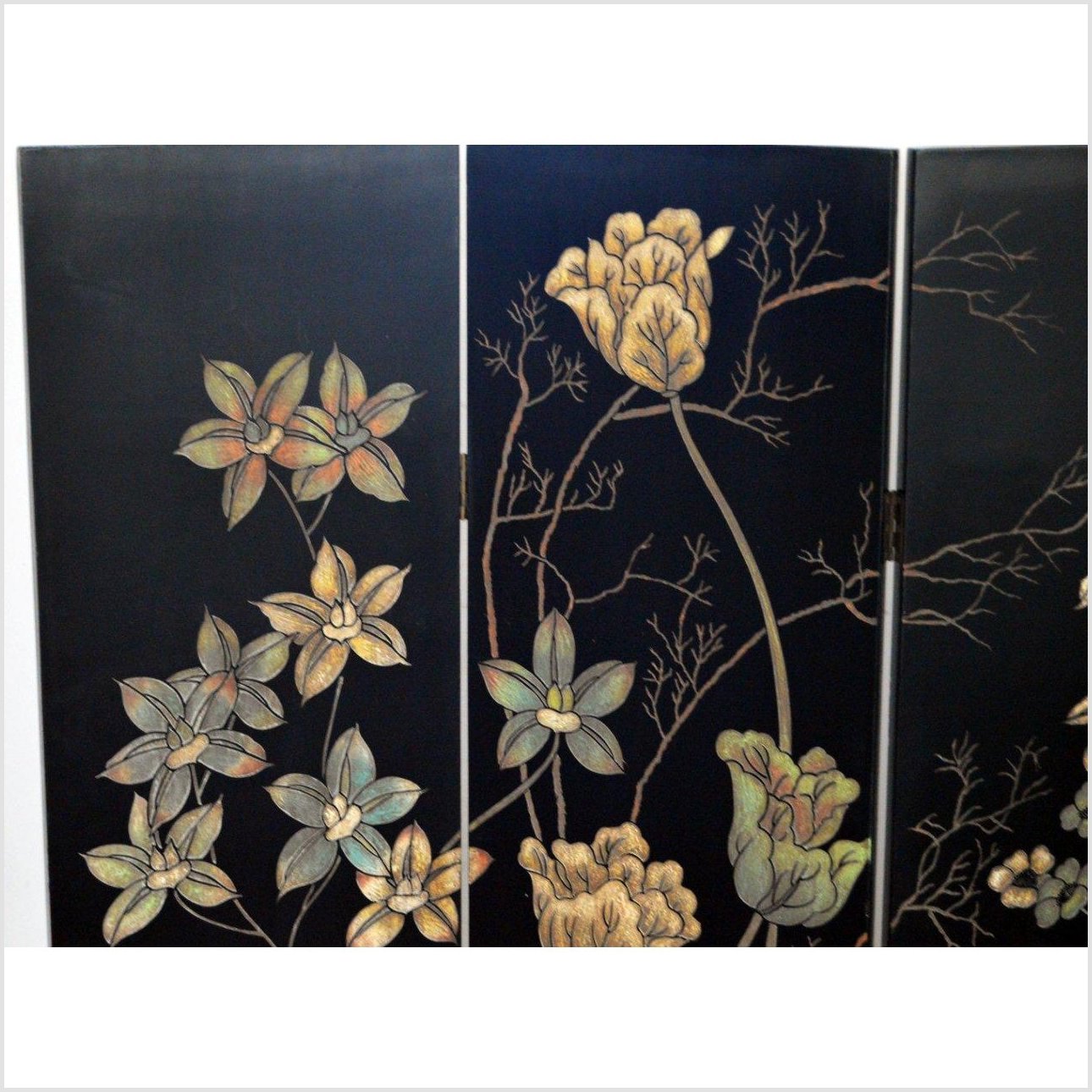 4-Panel Black Screen with Chinoiseries of Flowers-YN2892-4. Asian & Chinese Furniture, Art, Antiques, Vintage Home Décor for sale at FEA Home