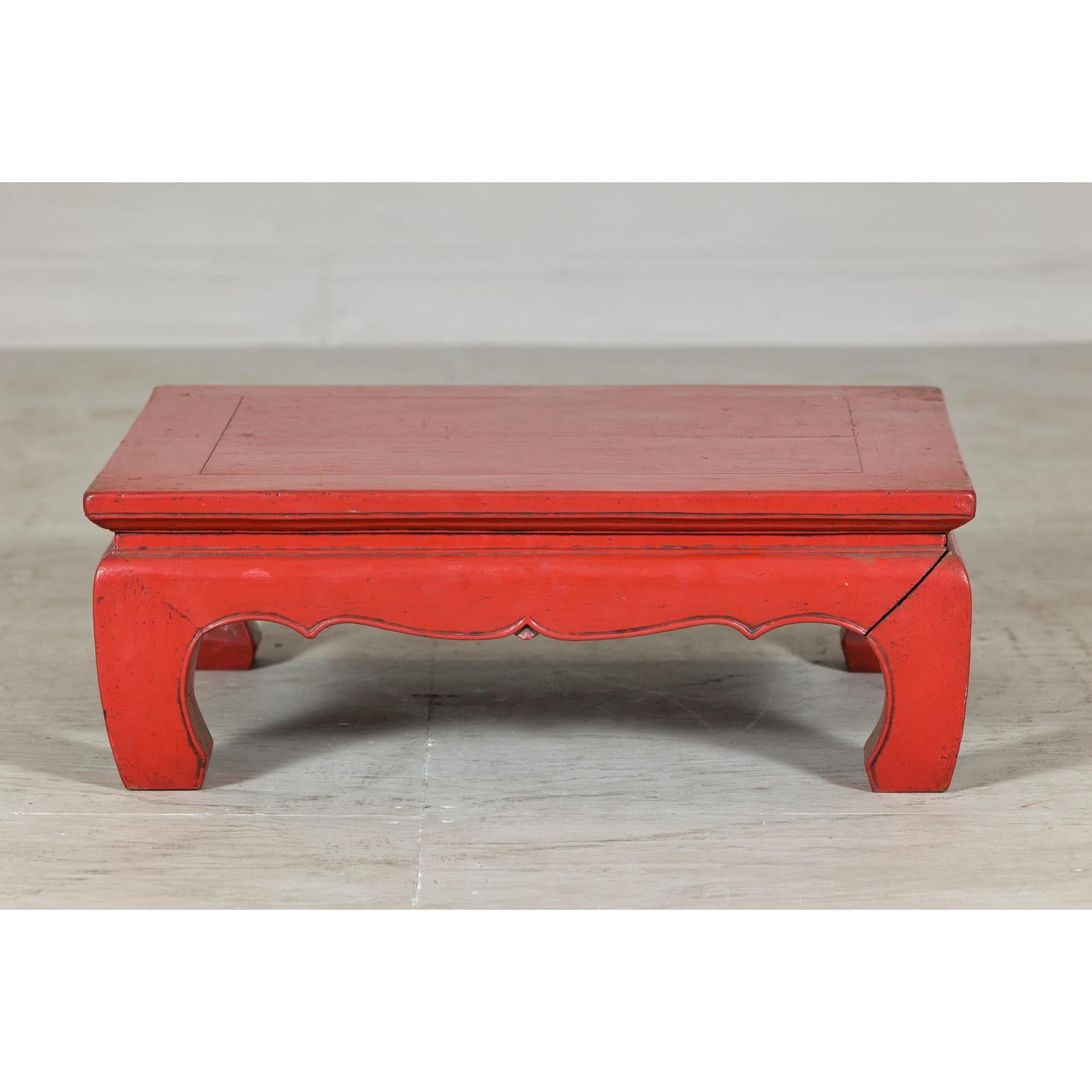 Red Lacquer Low Kang Table with Curved Legs and Scalloped Apron