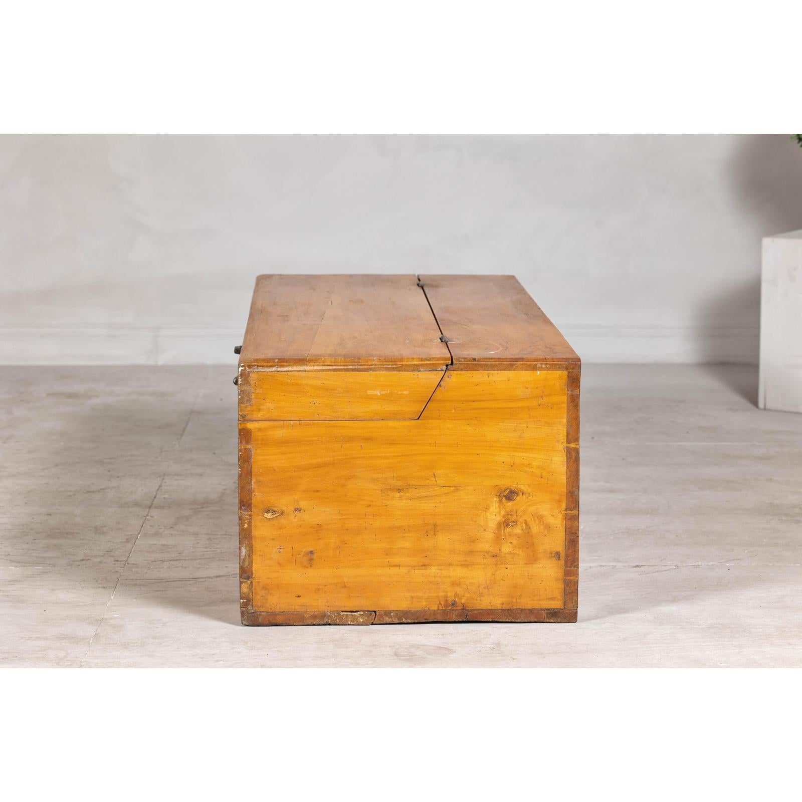 19th Century Yumu Storage Blanket Chest with Natural Lacquer, Late Qing Dynasty