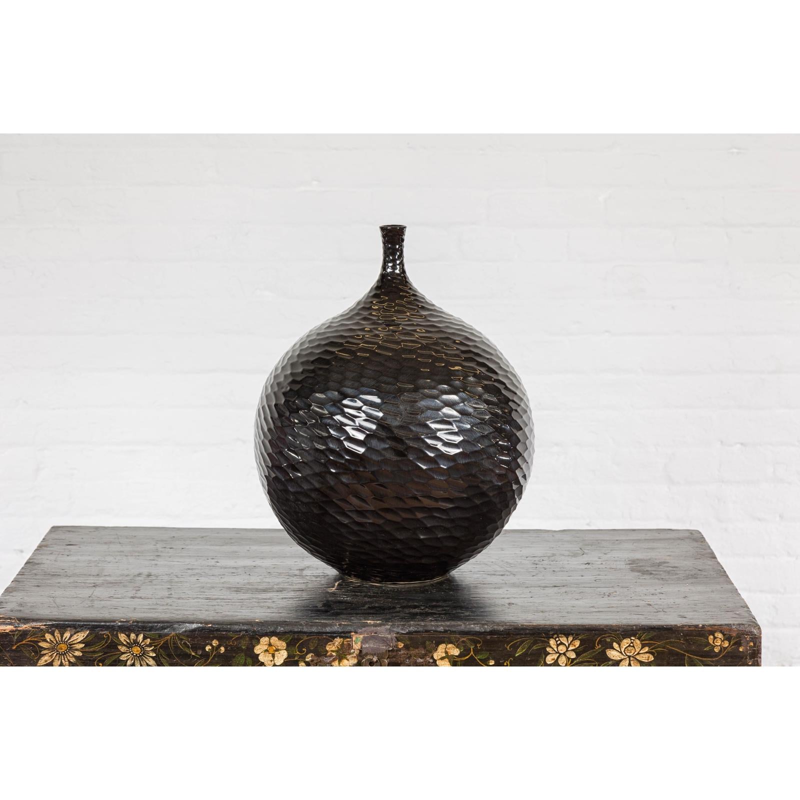 Bulb Shaped Black Vase with Honeycomb Pattern