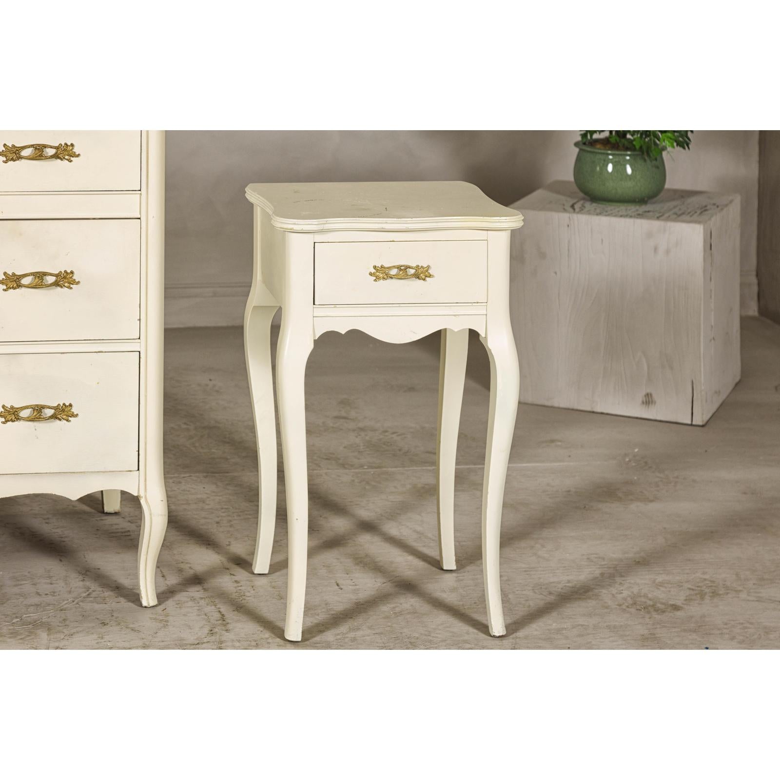 Provincial Style West Michigan Company Cream Dresser and Nightstands Set
