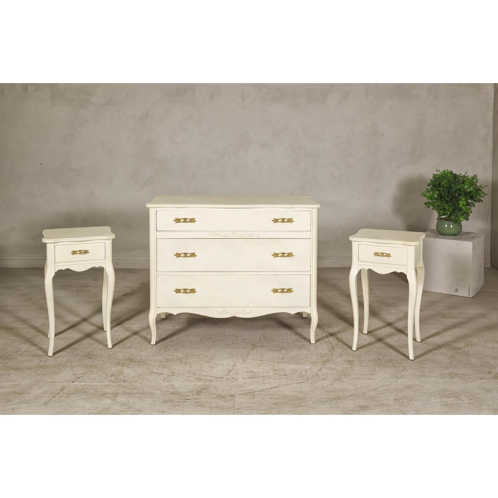 Provincial Style West Michigan Company Cream Dresser and Nightstands Set