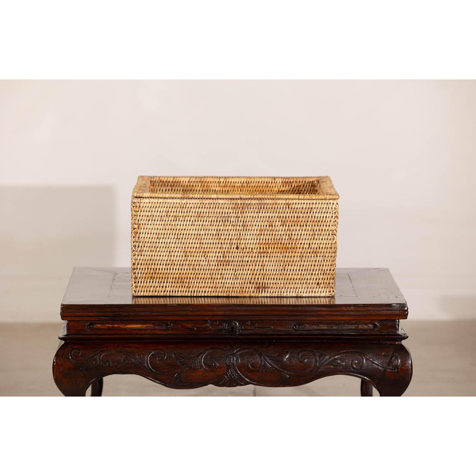 Vintage Country Style Rectangular Rattan Storage Box with Removable Tray Lid
