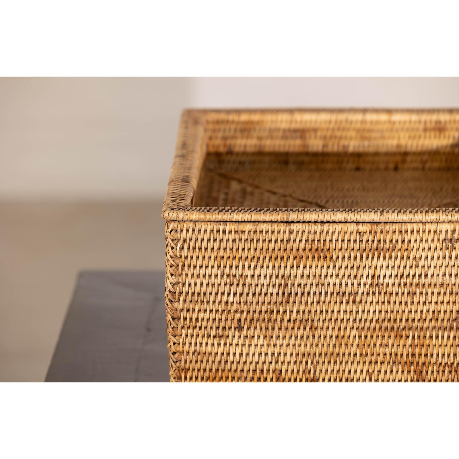Vintage Country Style Rectangular Rattan Storage Box with Removable Tray Lid
