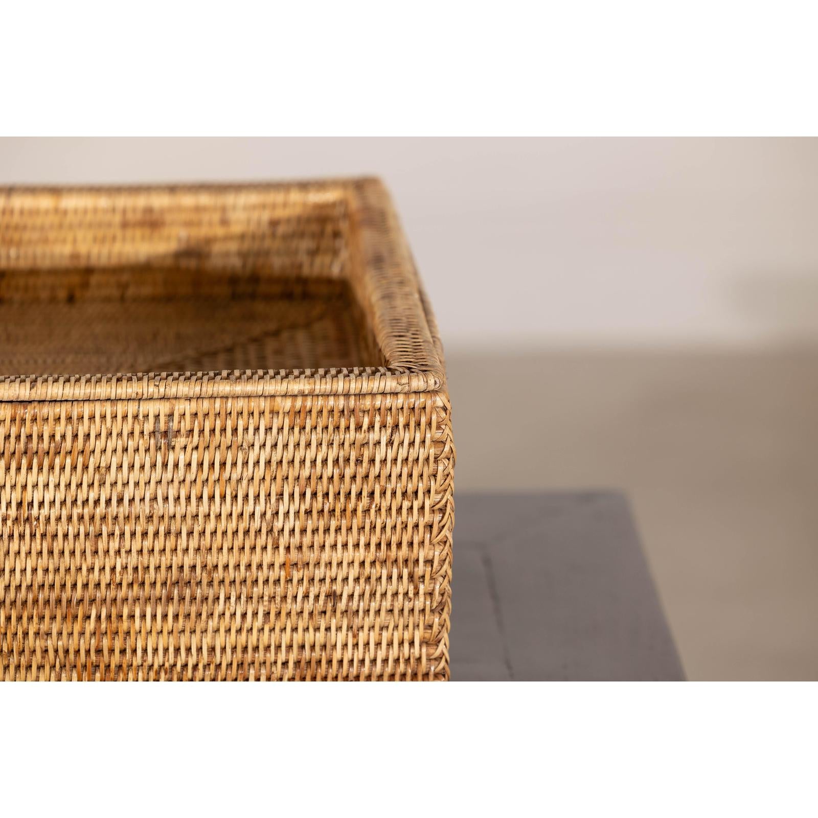 Vintage Country Style Rectangular Rattan Storage Box with Removable Tray Lid