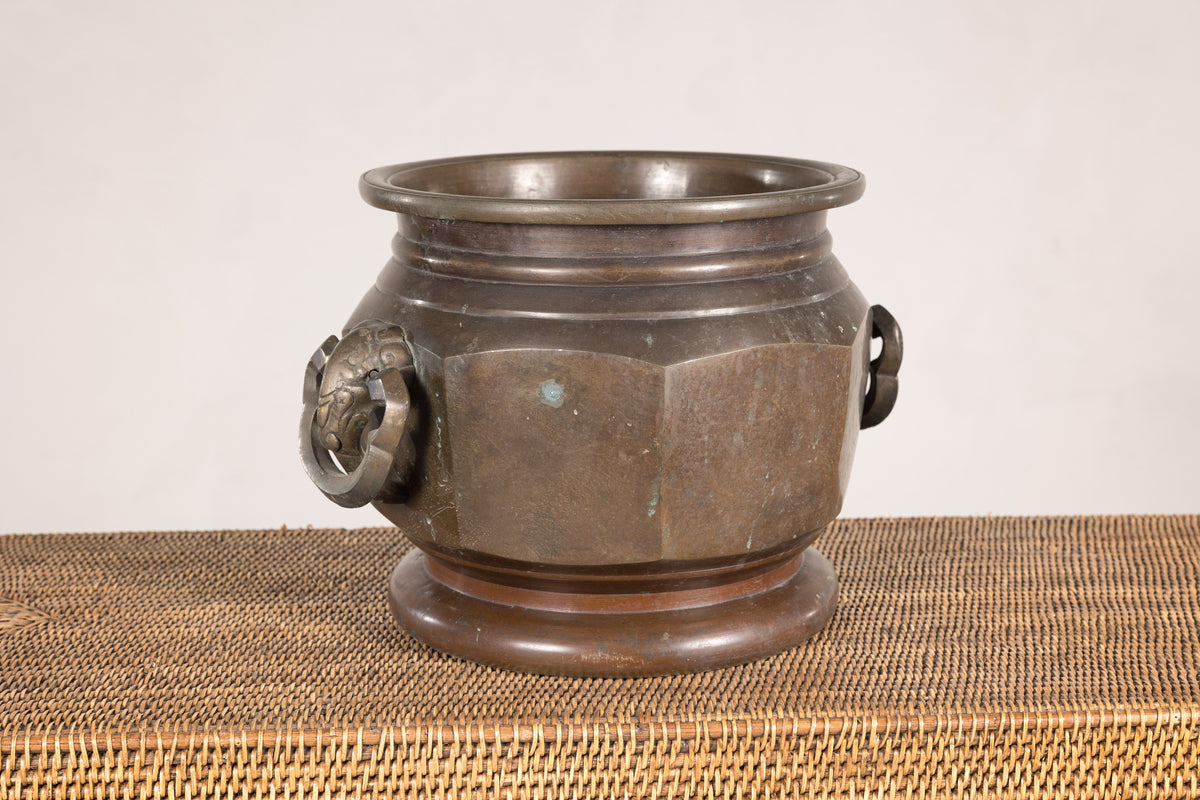 Meiji Japanese Bronze Hibachi with Elephant Ring Handles, top detail
