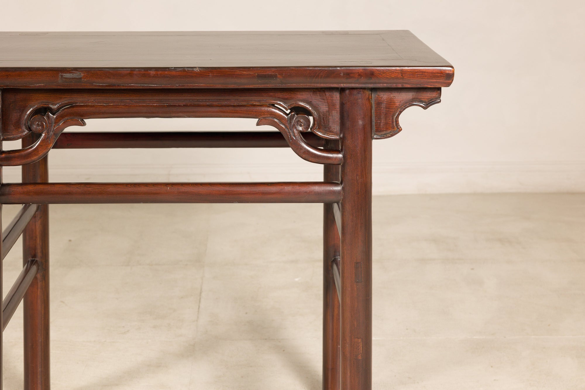 Chinese Qing elm console table top view