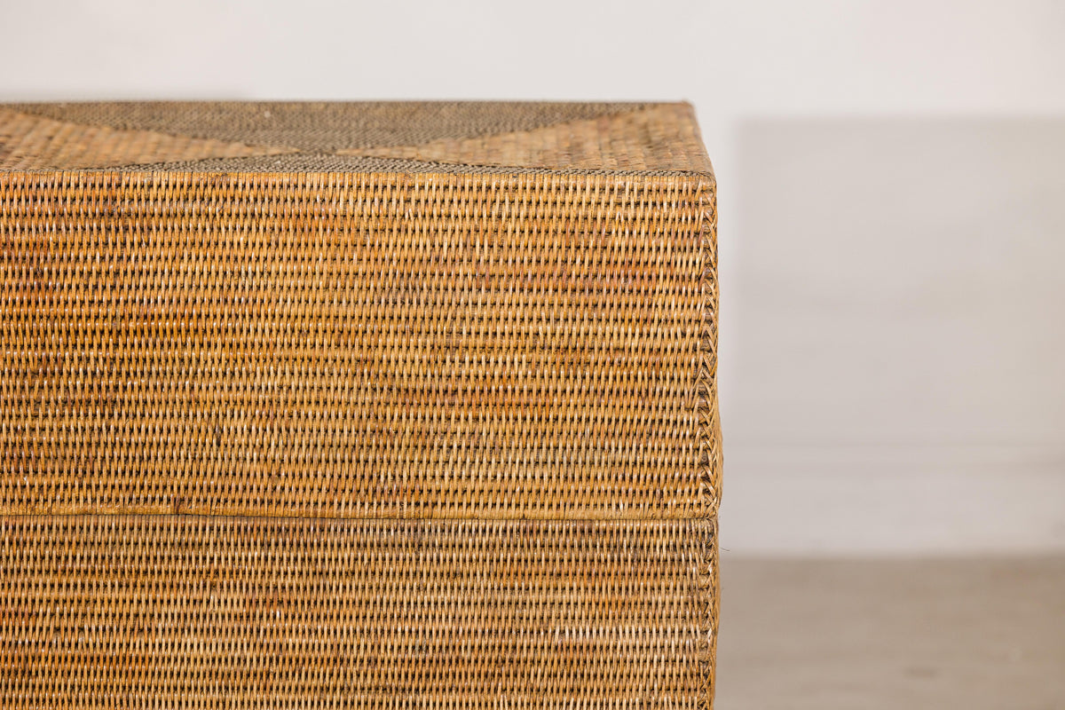 Large Vintage Woven Rattan Storage Box with Removable Lid, construction detail