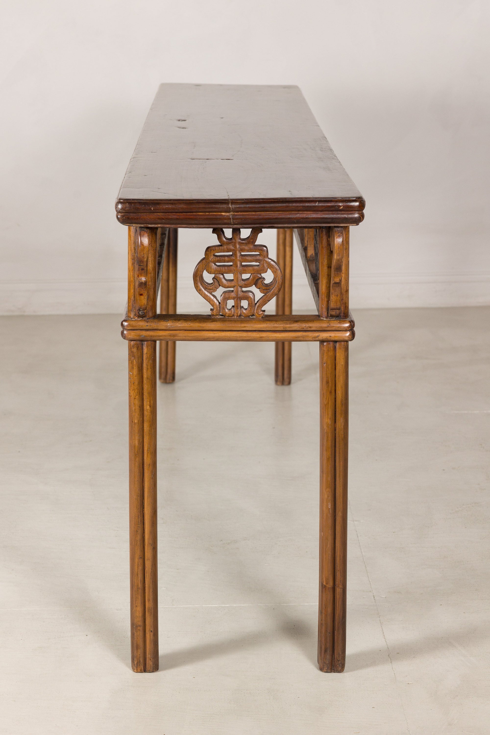 Alternate end view of the narrow Chinese console table