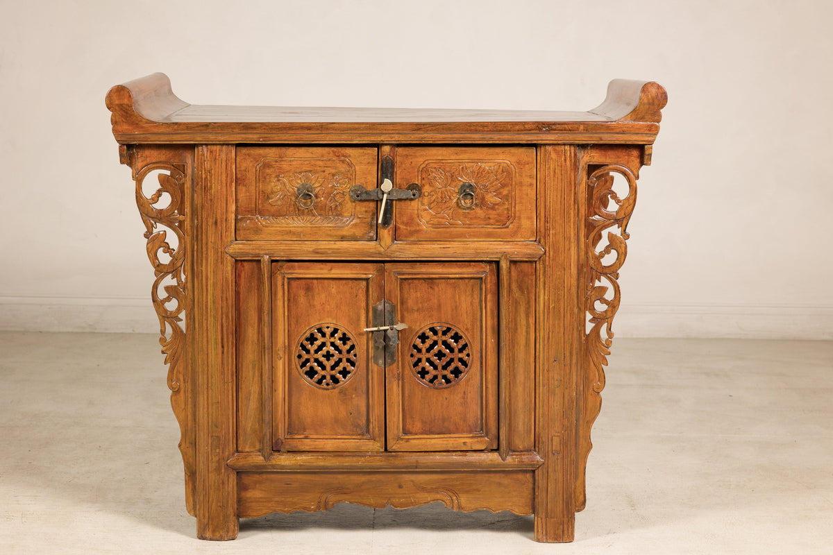 Late-19th-Century Chinese Carved Wood Altar Cabinet, surface detail