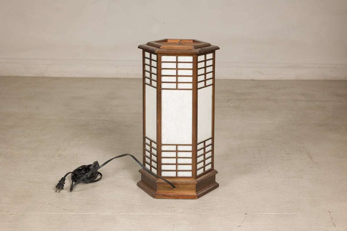 Vintage Japanese Hexagonal Wood and Rice-Paper Table Lamp, top detail