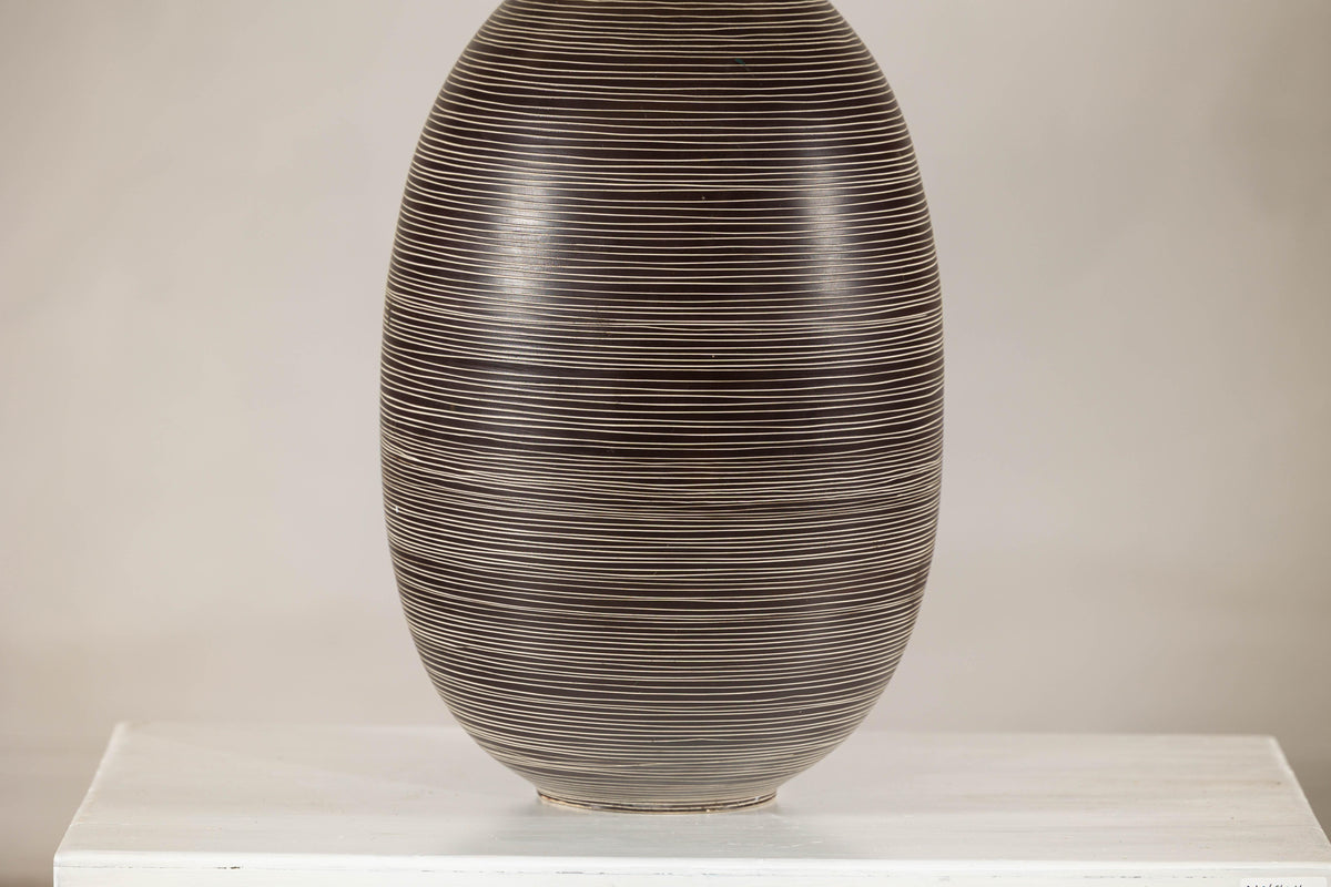 Large Brown-and-Cream Linear-Decorated Artisan Ceramic Vase, construction detail