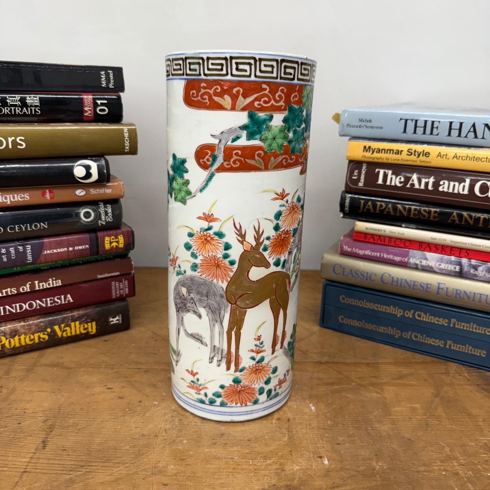 Cylindrical Ceramic White Vase with Deer Design - FEA Home