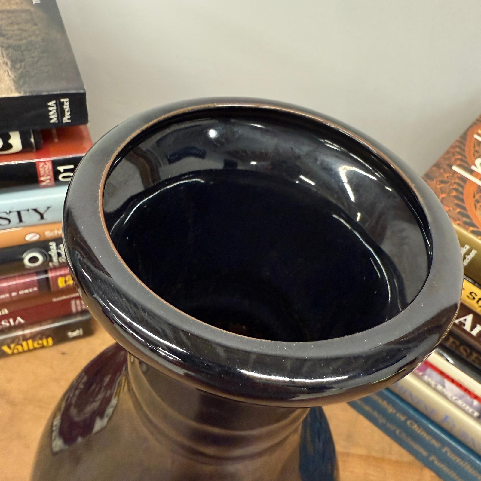 Dark Black Gloss Ceramic Vase with Baluster Silhouette - FEA Home
