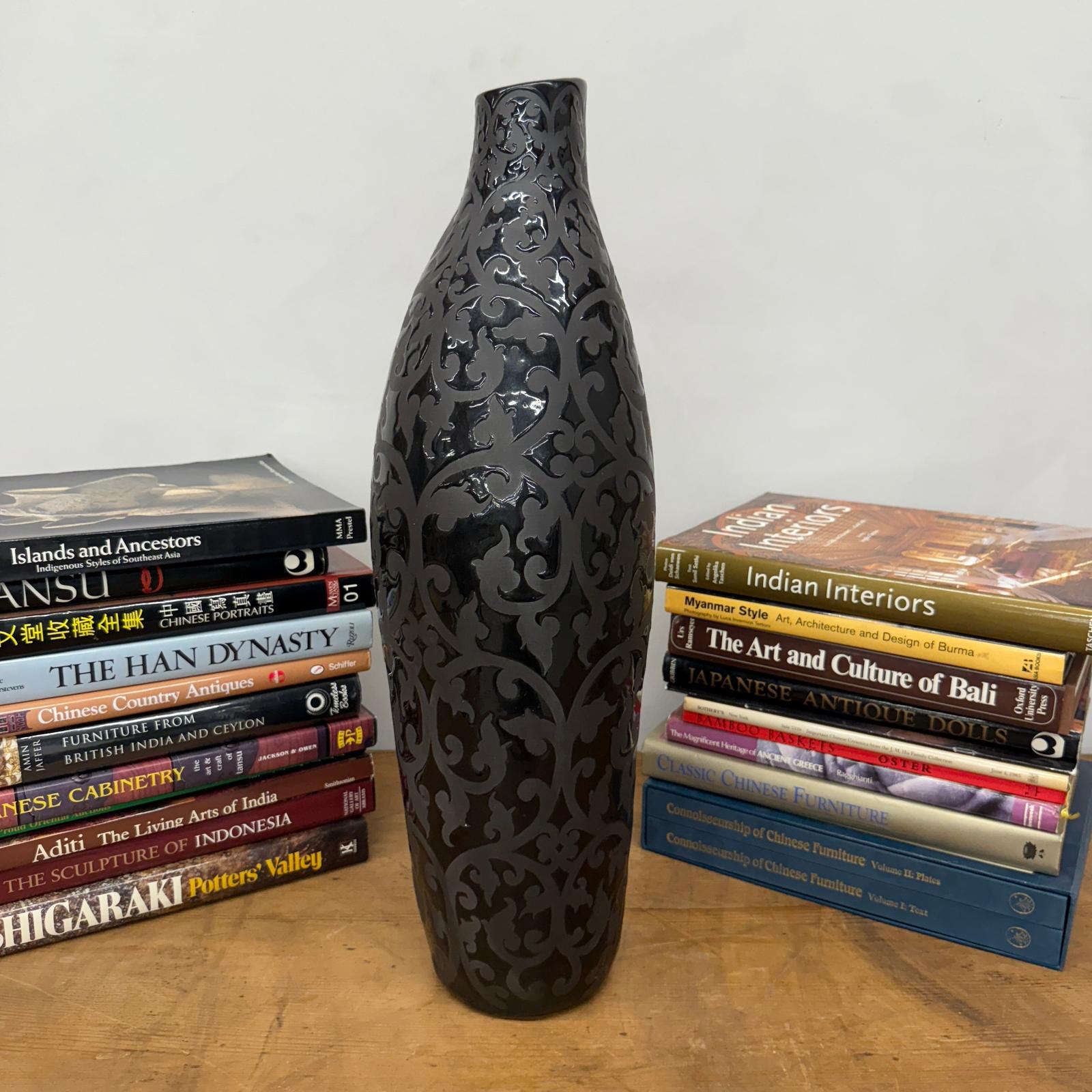 Glazed Midnight Black Ceramic Vase with Curled Floral Design - FEA Home