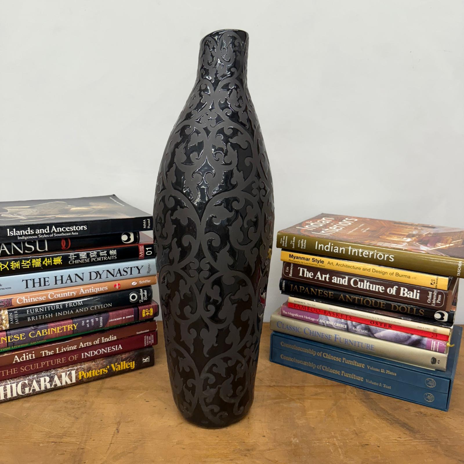 Glazed Midnight Black Ceramic Vase with Curled Floral Design - FEA Home