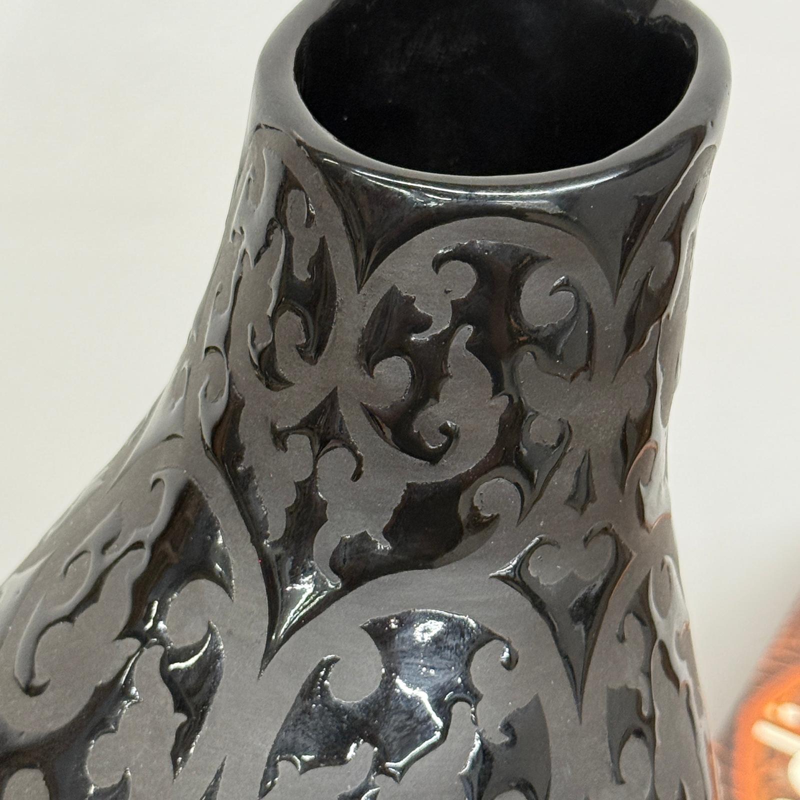 Glazed Midnight Black Ceramic Vase with Curled Floral Design - FEA Home
