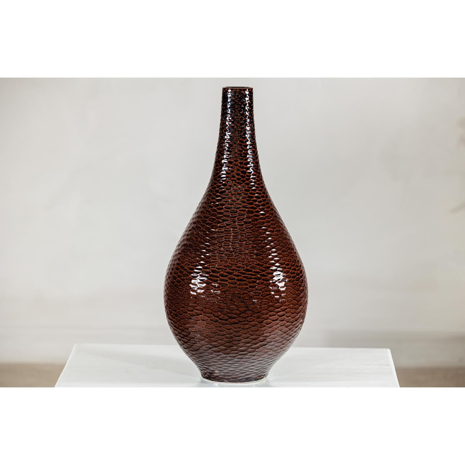 Large Mahogany Brown Ceramic Vase with Honeycomb Texture - image 14