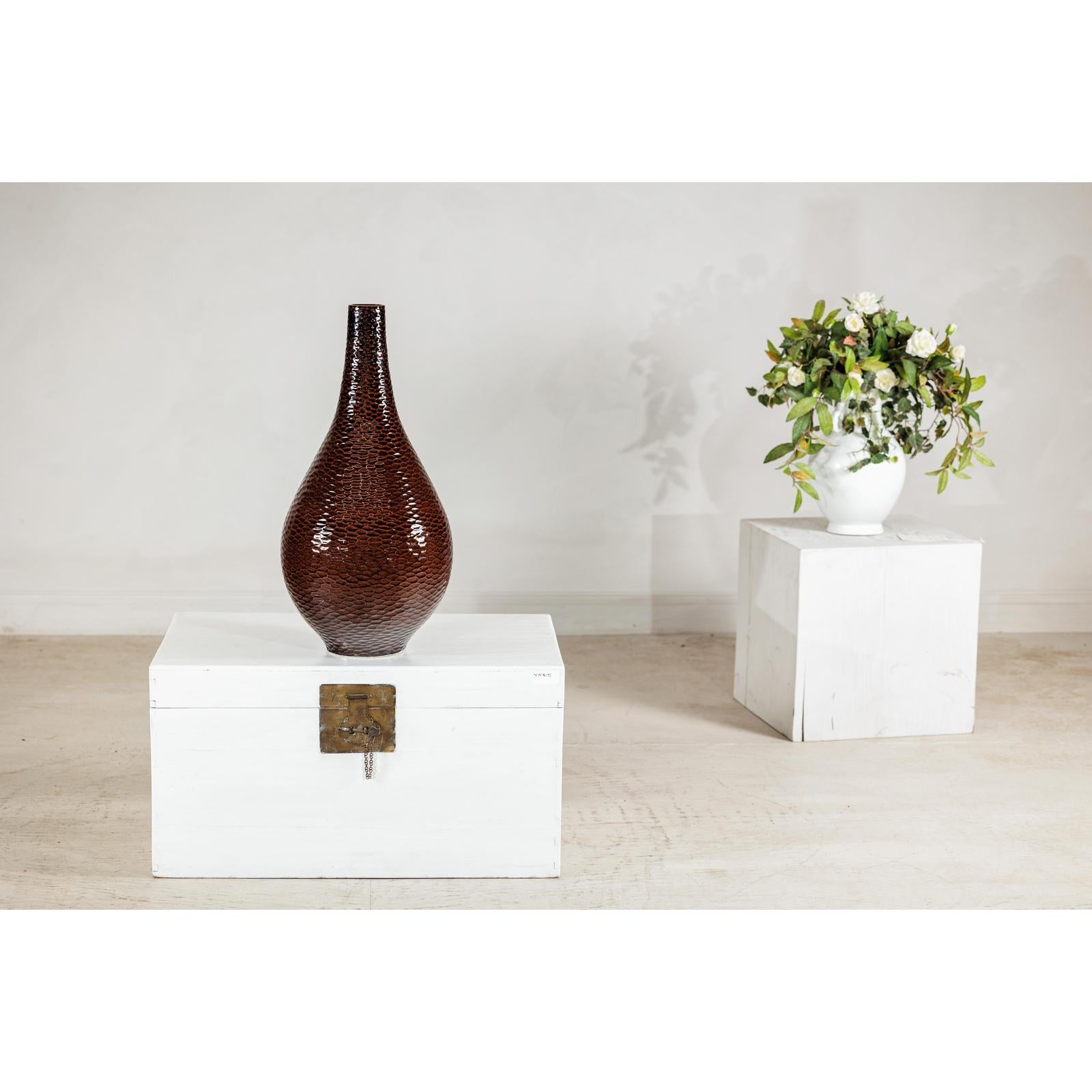Large Mahogany Brown Ceramic Vase with Honeycomb Texture - image 15