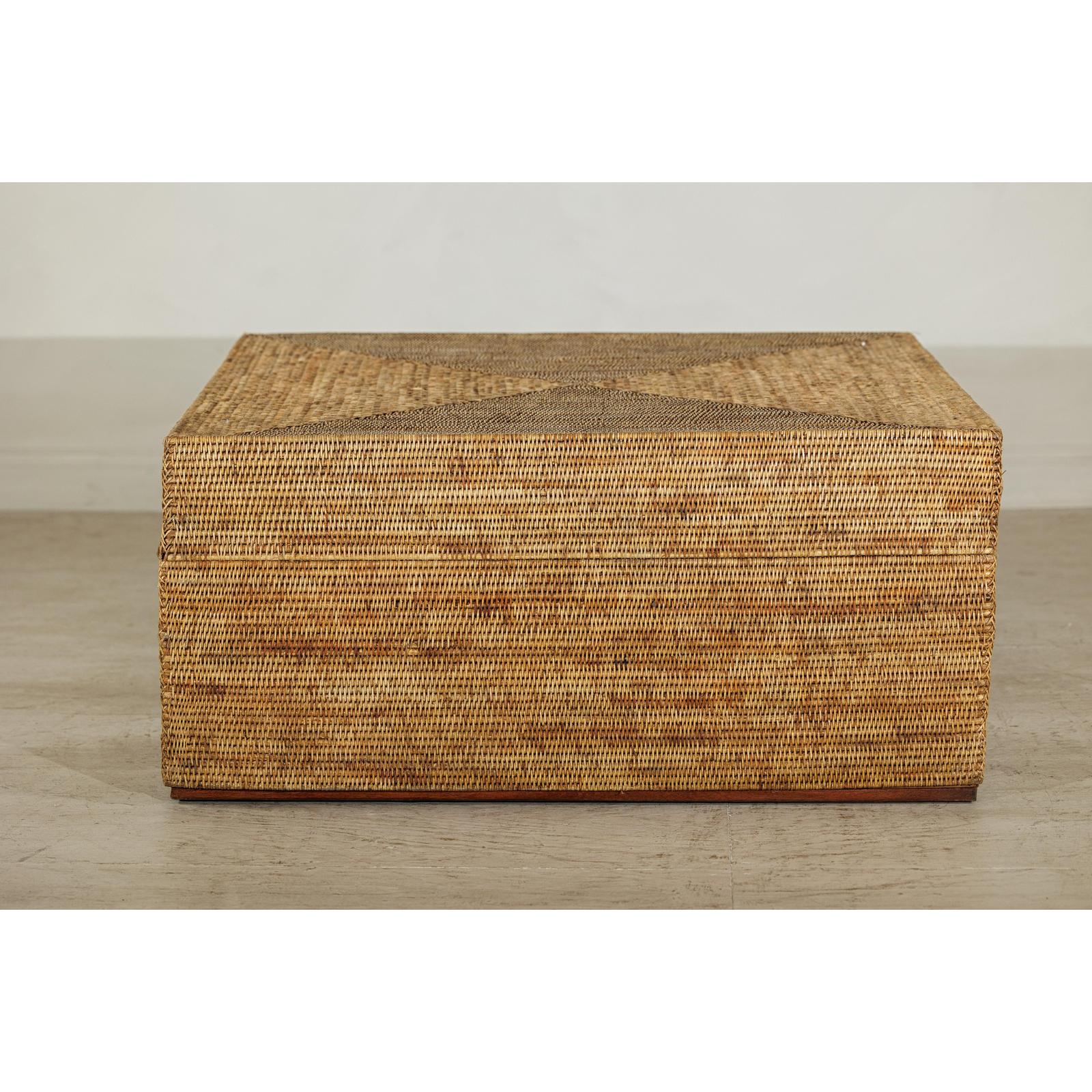 Large Square Rattan Coffee Table with Removable Lid - image 10