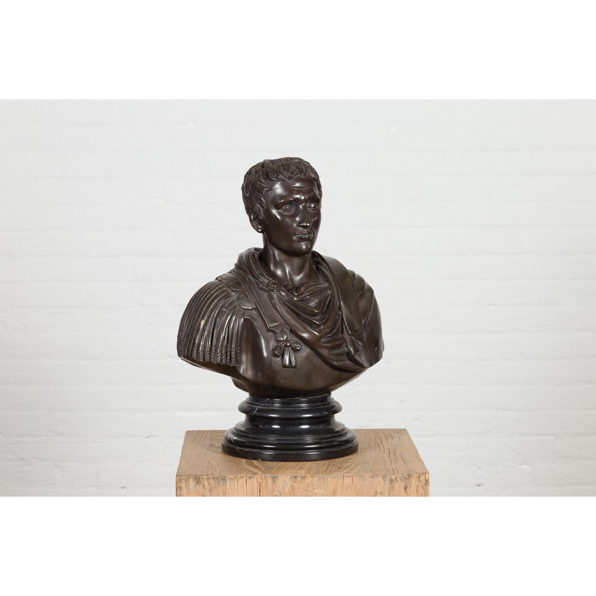Bronze Bust of Roman Emperor Caesar Augustus-9. Asian &amp; Chinese Furniture, Art, Antiques, Vintage Home Décor for sale at FEA Home