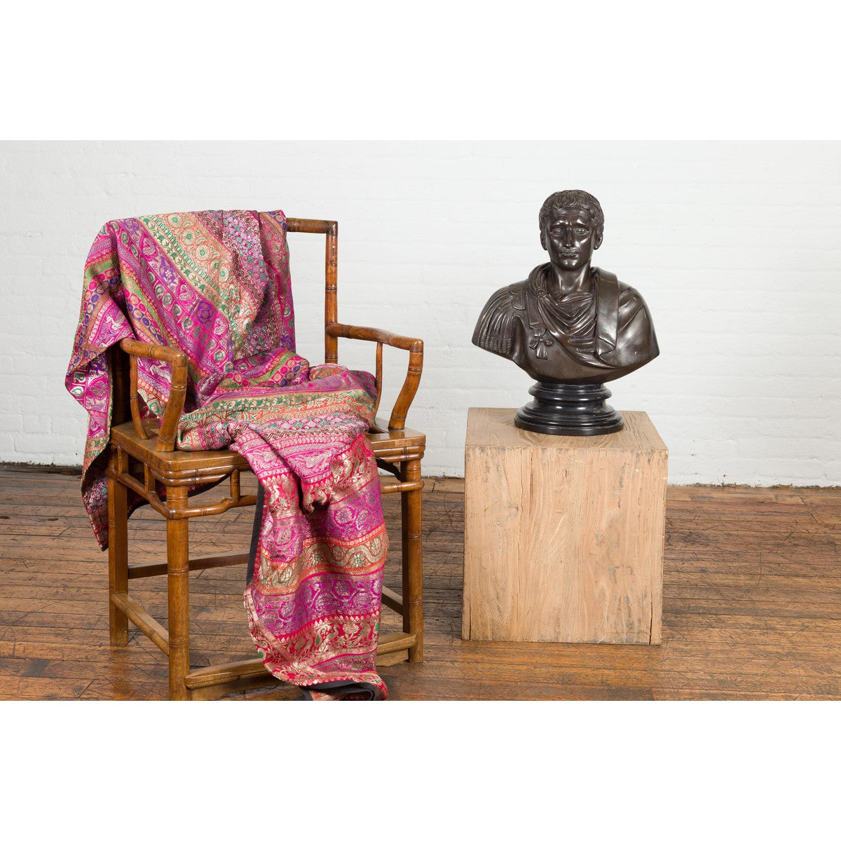 Bronze Bust of Roman Emperor Caesar Augustus-2. Asian & Chinese Furniture, Art, Antiques, Vintage Home Décor for sale at FEA Home