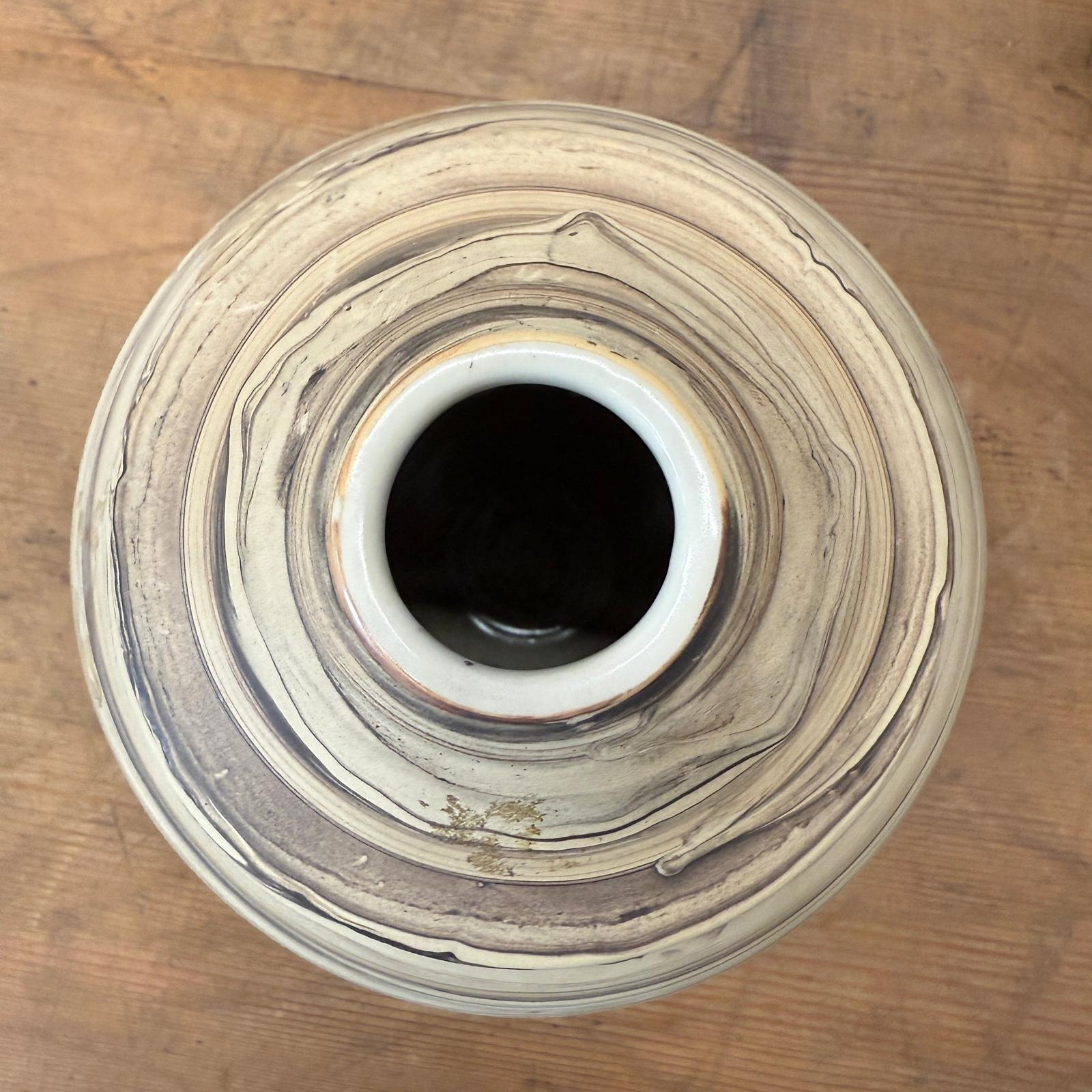 Round Beige &amp; Charcoal Sandstone Dunes Ceramic Vase, SKU , image 7