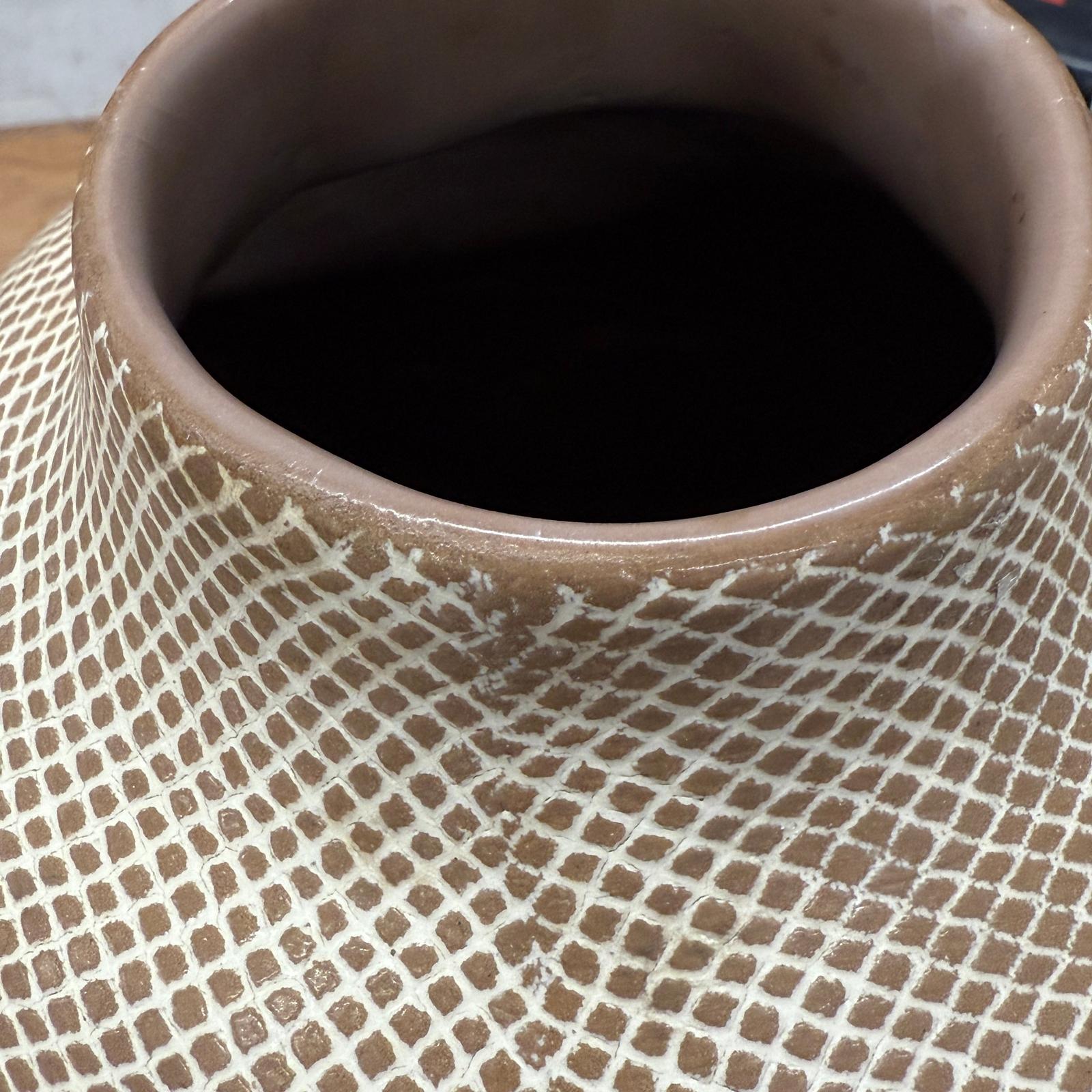 Round Brown &amp; White Small Checkered Patterned Ceramic Vase, SKU , image 10