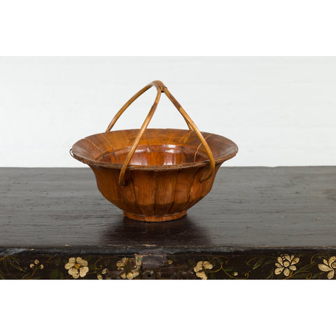 Chinese Late Qing Dynasty 1900s Varnished Bamboo Basket with Large Handles-2. Asian & Chinese Furniture, Art, Antiques, Vintage Home Décor for sale at FEA Home