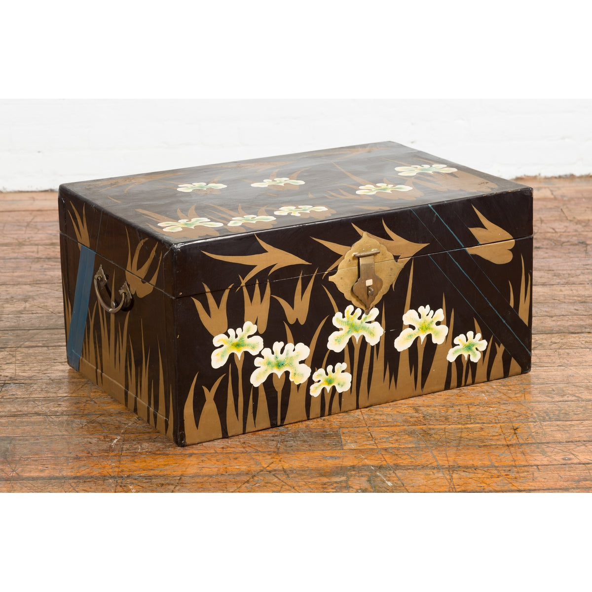 Japanese Late Meiji Period Black Lacquer Blanket Chest with Golden Painted Décor-2. Asian & Chinese Furniture, Art, Antiques, Vintage Home Décor for sale at FEA Home