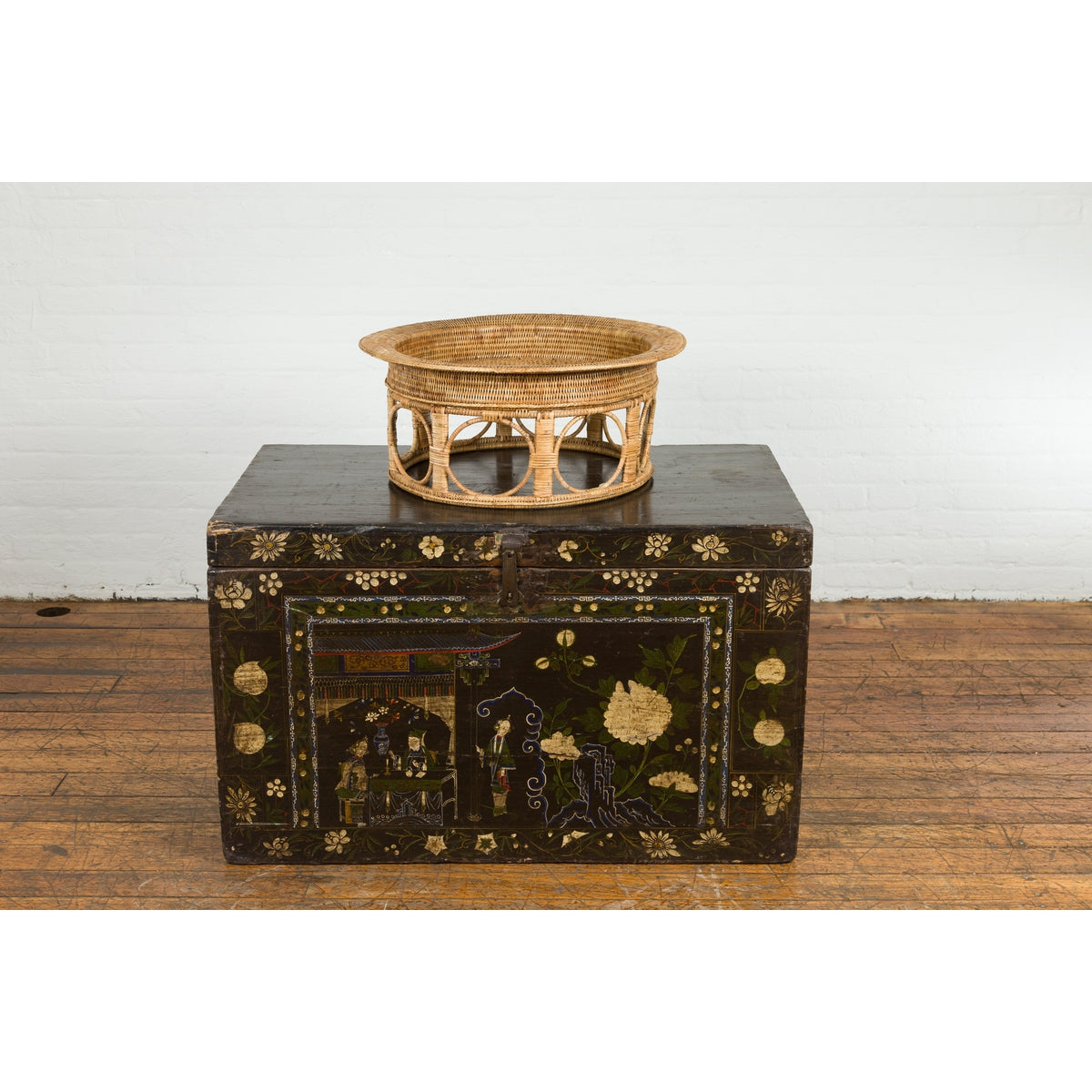 Northern Thai Vintage Woven Rattan Khantok Pedestal Tray from the Lanna People-11. Asian &amp; Chinese Furniture, Art, Antiques, Vintage Home Décor for sale at FEA Home