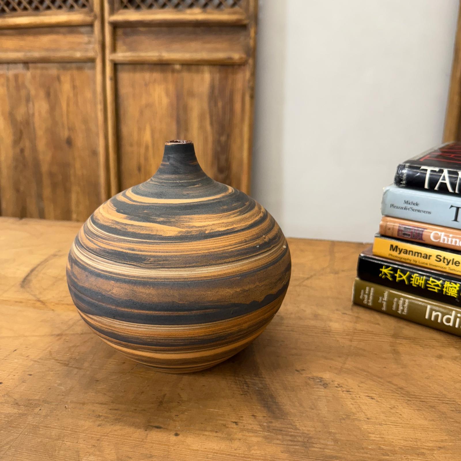 Small Black and Orange Canyon Drift Round Prem Vase, SKU , image 3
