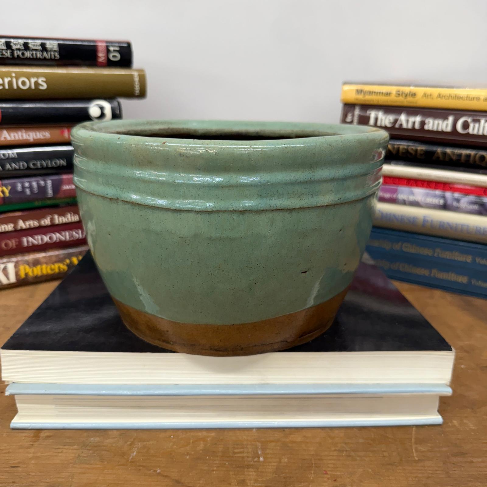 Small Green Rounded Ceramic Garden Planter - FEA Home