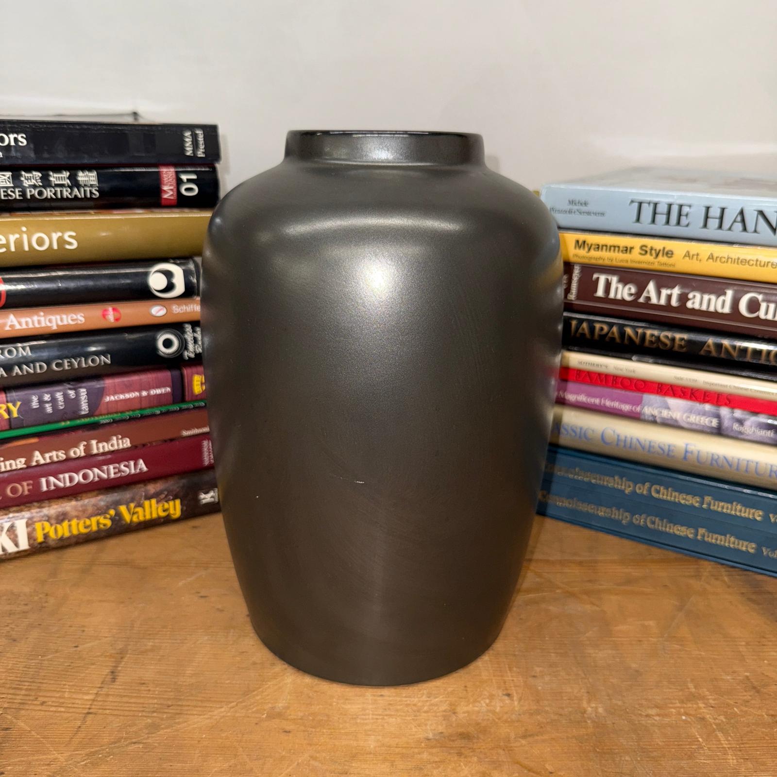 Smokey Storm Grey Ceramic Vase with Bold Silhouette - FEA Home