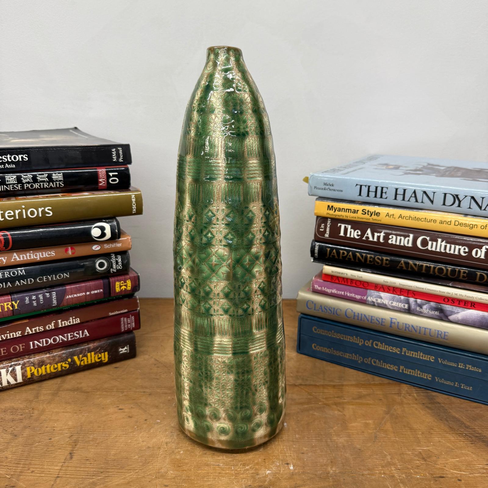 Textured Green &amp; Cream Ceramic Vase with Star Design - FEA Home