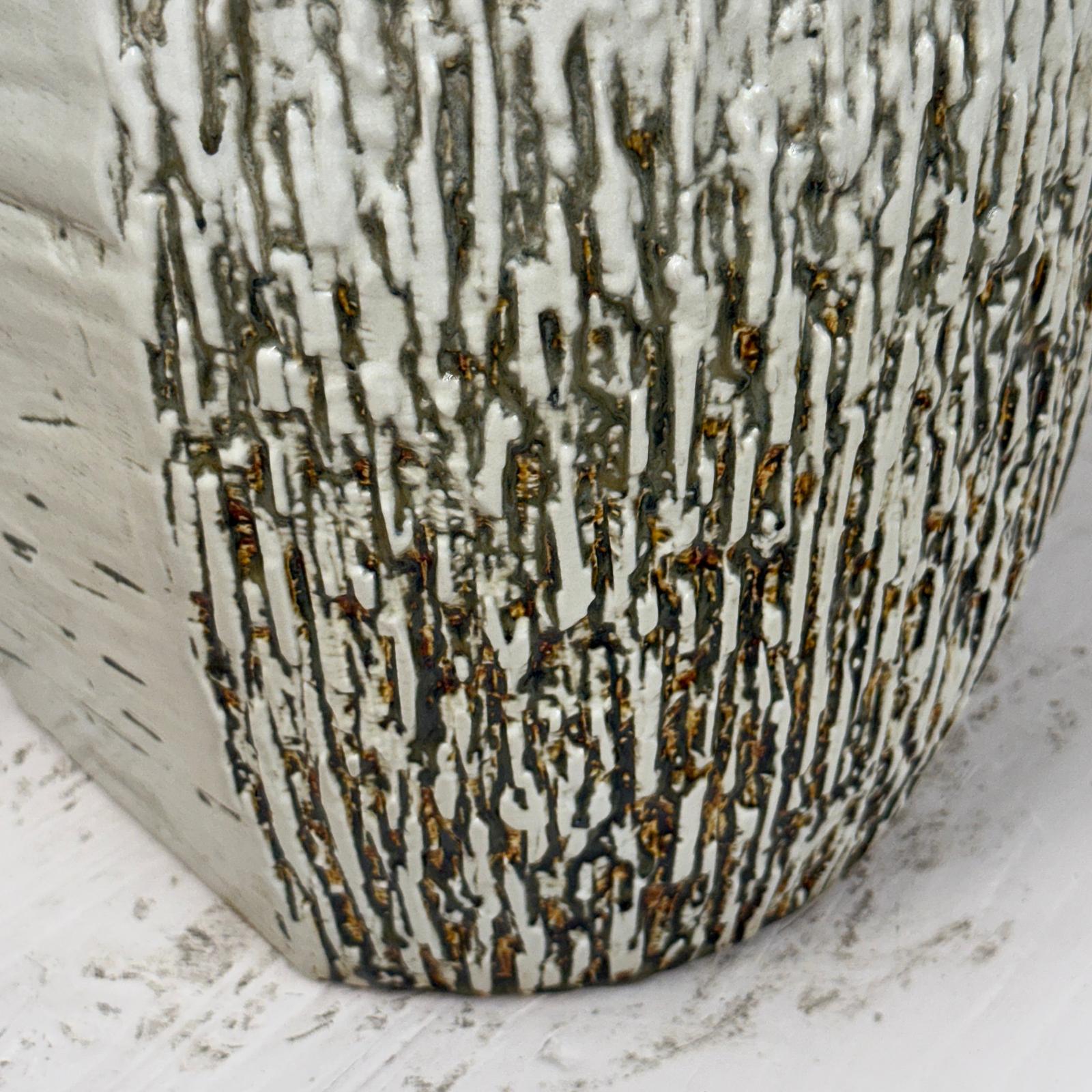 Textured White Glazed Ceramic Pedestal with Brown Detail - FEA Home