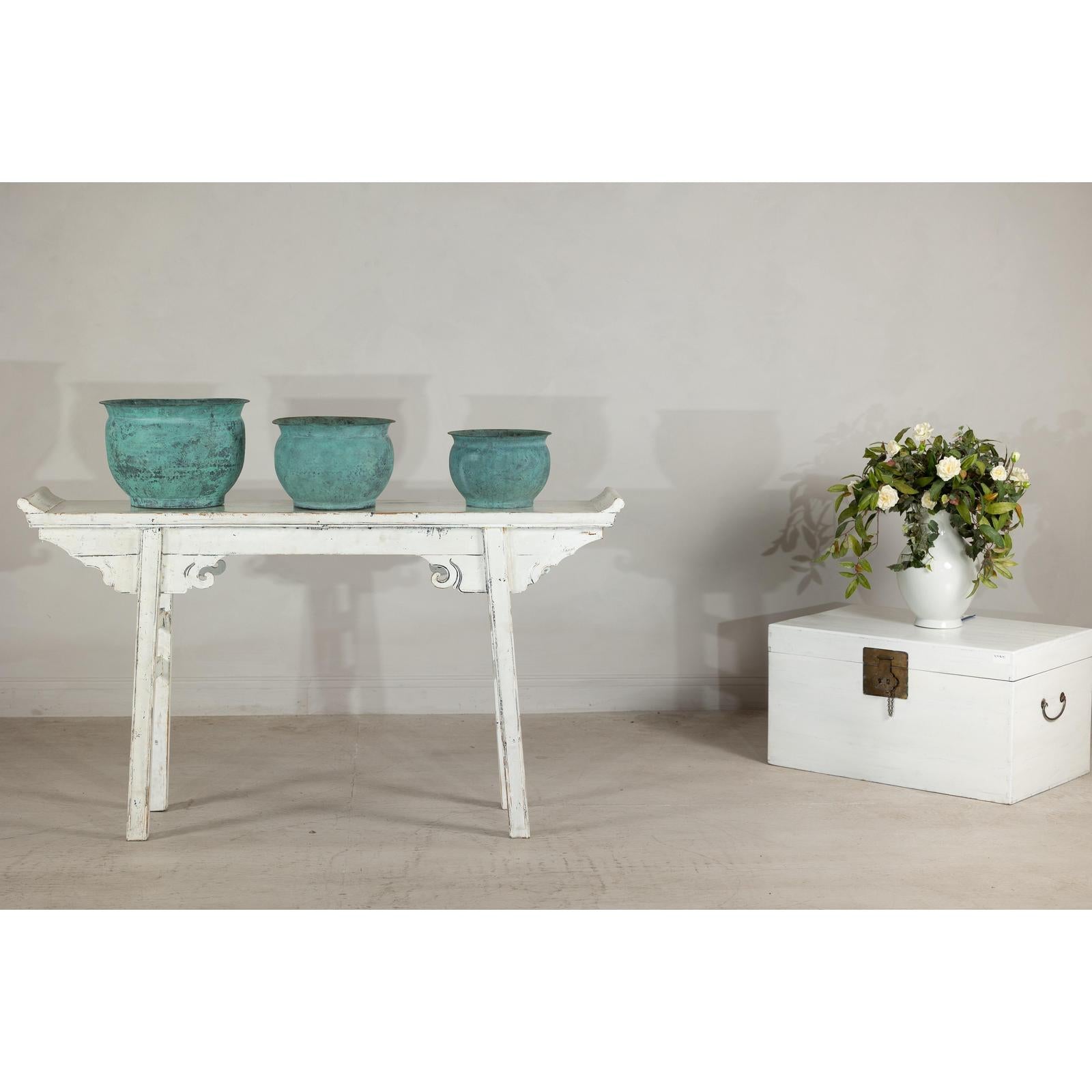 Vintage Set of Three Copper Cache Pots with Verdigris Patina-4. Asian &amp; Chinese Furniture, Art, Antiques, Vintage Home Décor for sale at FEA Home