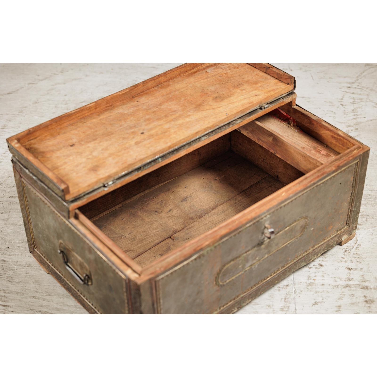 Vintage Tin-Clad Metal Trunk with Embossed Detailing - image 10