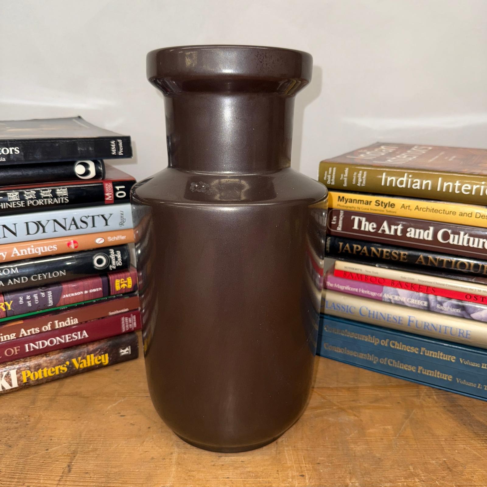 Warm Deep Brown Ceramic Vase with Cylindrical Form - FEA Home